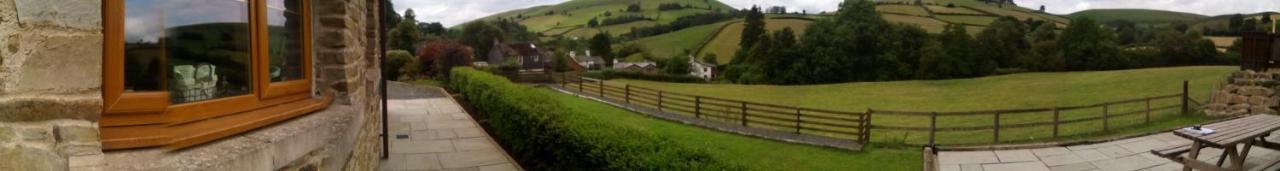 Nant-Y-Glyn Villa Llandrindod Wells Exteriör bild