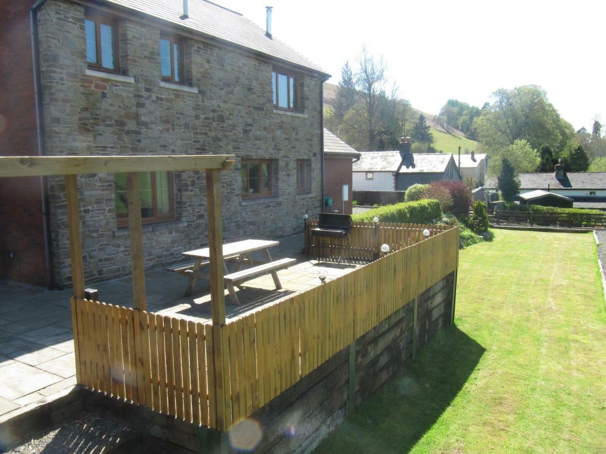 Nant-Y-Glyn Villa Llandrindod Wells Exteriör bild